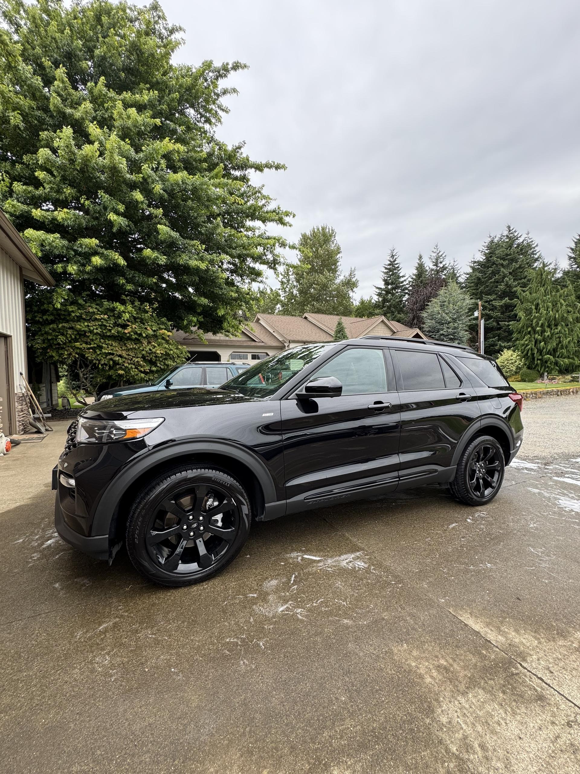 Mobile car detailing service in Blaine, WA